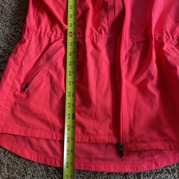 Under Armour running jacket - Picture 8 of 9